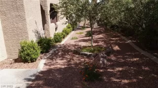 Photo #1: 2442595 Listing 