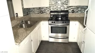 Photo #6: 2442595 Listing 