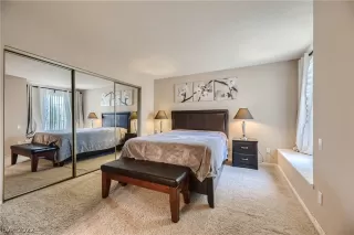 Photo #4: 2442597 Listing