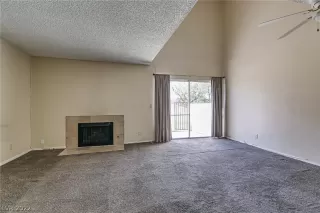 Photo #5: 2442606 Listing 