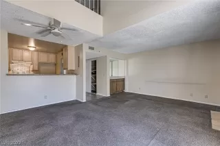 Photo #6: 2442606 Listing 