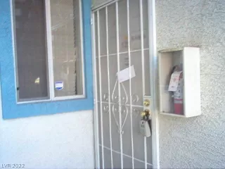 Photo #3: 2442617 Listing