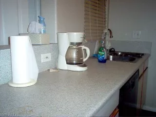 Photo #5: 2442617 Listing