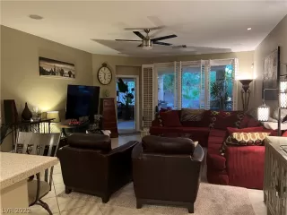 Photo #6: 2442652 Listing 