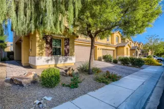 Photo #2: 2442661 Listing