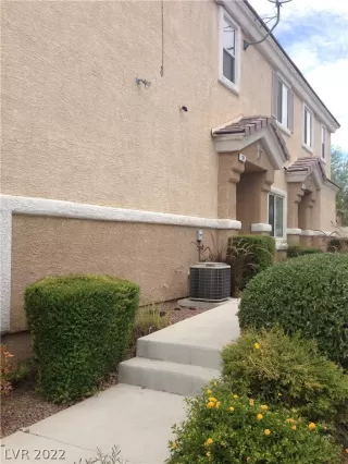 Photo #4: 2442681 Listing 