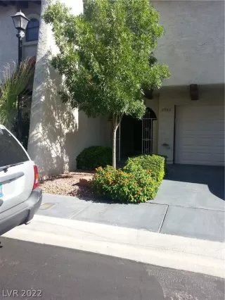 Photo #3: 2442683 Listing 