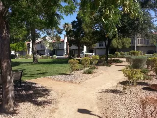 Photo #6: 2442683 Listing 