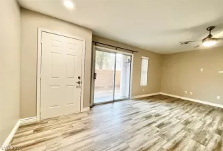 Photo #3: 2442698 Listing 