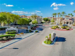 Photo #1: 2442706 Listing