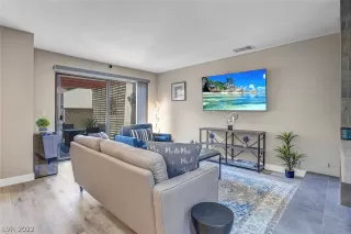 Photo #6: 2442780 Listing 