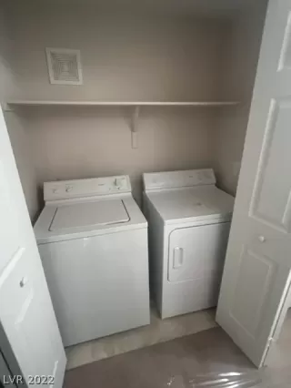 Photo #5: 2442795 Listing 