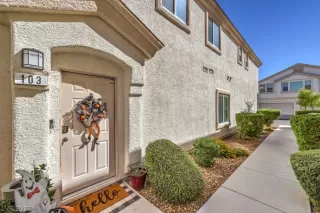 Photo #2: 2442799 Listing