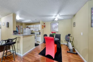 Photo #2: 2442805 Listing 