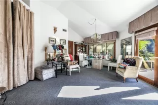 Photo #6: 2442824 Listing 