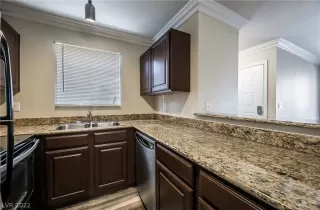 Photo #2: 2442870 Listing 