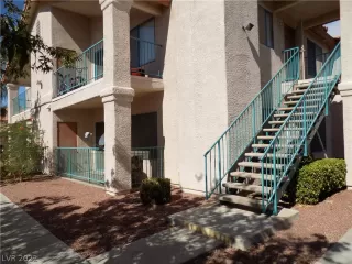 Photo #1: 2442924 Listing 