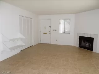 Photo #2: 2442924 Listing 