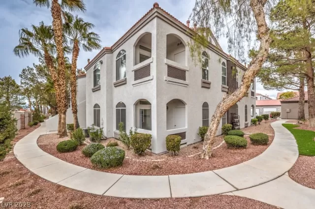 MLS: 2442929 Condo For Sale