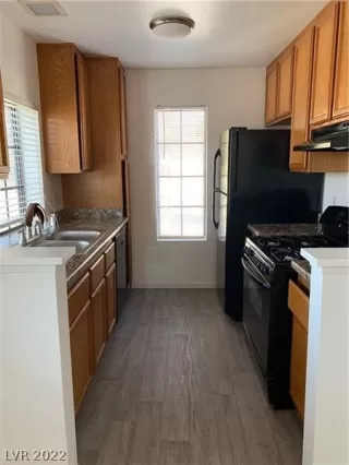 Photo #3: 2442984 Listing 