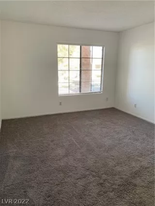 Photo #5: 2442984 Listing 