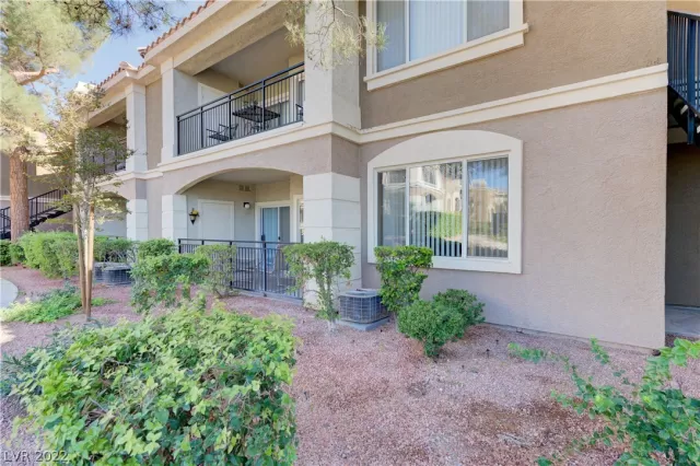 MLS: 2442985 Condo For Sale