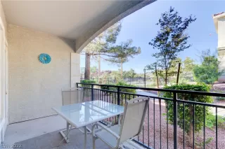 Photo #2: 2442985 Listing 