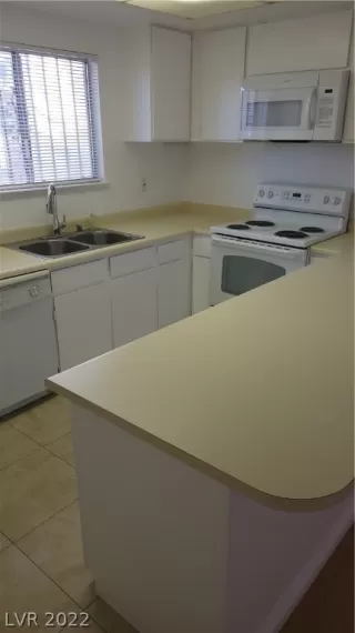 Photo #6: 2442988 Listing 