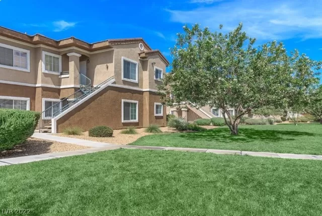 MLS: 2443013 Condo For Sale