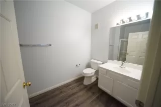 Photo #6: 2443013 Listing 