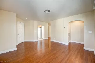 Photo #1: 2443098 Listing