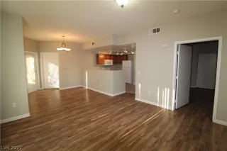 Photo #4: 2443122 Listing 