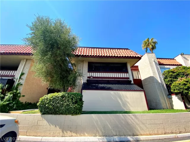 MLS: 2443168 Condo For Sale