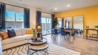 Photo #3: 2443179 Listing