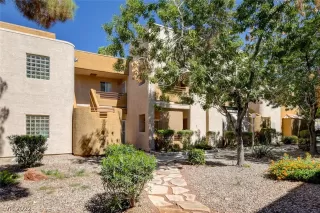 Photo #2: 2443188 Listing