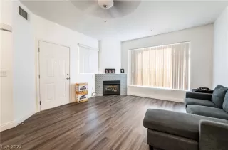 Photo #6: 2443218 Listing 