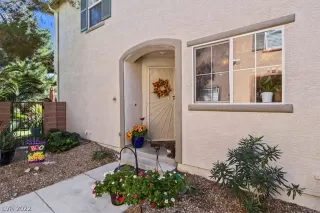 Photo #3: 2443237 Listing