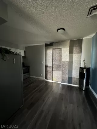 Photo #4: 2443294 Listing