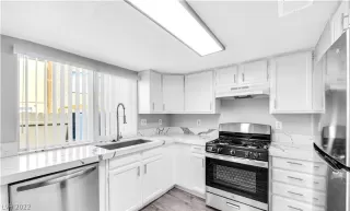 Photo #2: 2443298 Listing 