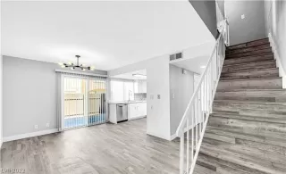 Photo #3: 2443298 Listing 