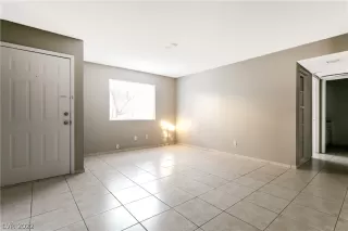 Photo #4: 2443302 Listing 