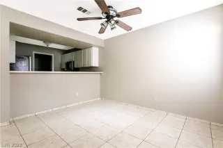 Photo #6: 2443302 Listing 