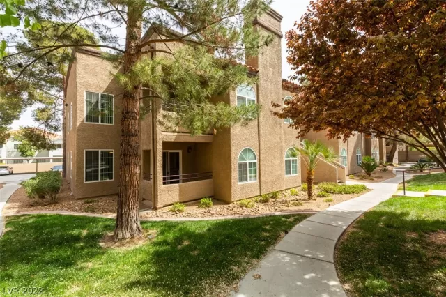 MLS: 2443313 Condo For Sale