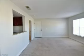 Photo #3: 2443380 Listing 