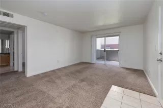 Photo #3: 2443447 Listing