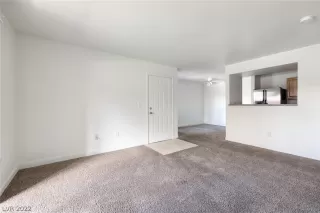 Photo #5: 2443447 Listing