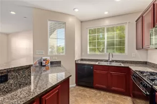 Photo #6: 2443493 Listing