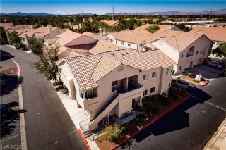 Photo #2: 2443537 Listing