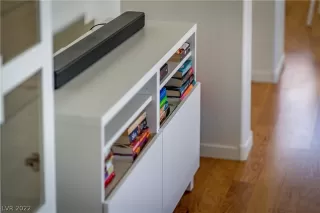 Photo #5: 2443537 Listing