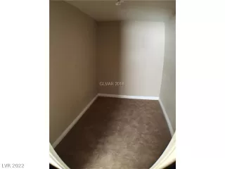 Photo #6: 2443576 Listing